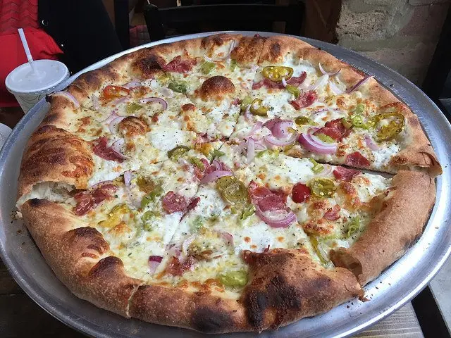 Sometimes Pizza’s Garlic Olive Oil Pizza